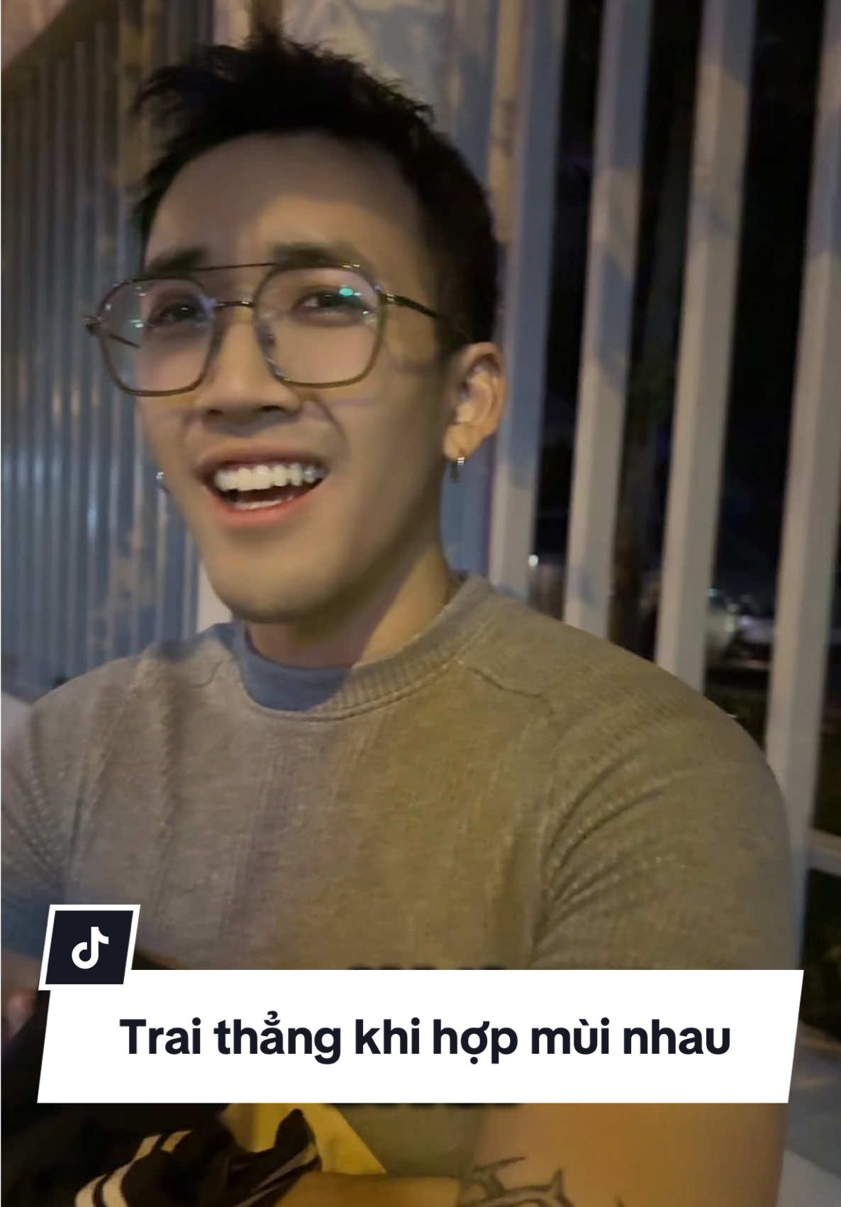 Trung bình khi mấy bạn trai thẳng thích mùi của nhau #tuananhcoluongroi 