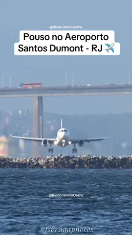 Você já viveu essa experiência? ✈️ . Pouso no Aeroporto mais lindo do mundo, com pistas curtas e construído dentro d’água…🤩 . Registro feito às 17h usando a Nikon Z8 a 840mm 8k 30fps f/11 1/500 ISO 500. 📍Aeroporto Santos Dumont - Rio de Janeiro . 💥 Siga nosso perfil para nos ajudar e incentivar. . . 🎥: Fotógrafo: Fernando Braga . . #riodejaneiroonline #riodejaneiro #aviao  #piloto  #brasil 