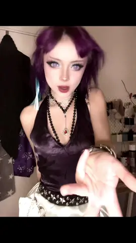 #ariablazemlp !! this has to be one of my absolute favorite closet cosplays I've ever done❣️ #thedazzlings #coplay #closetcosplay #4upage 