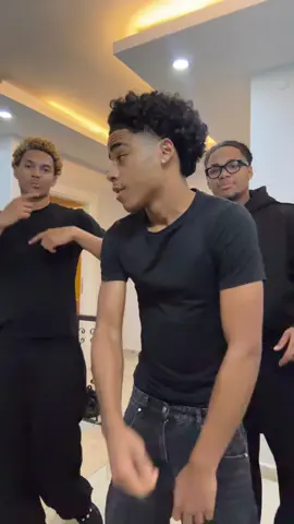 Let’s be besties 🤪 #thiagodslva 