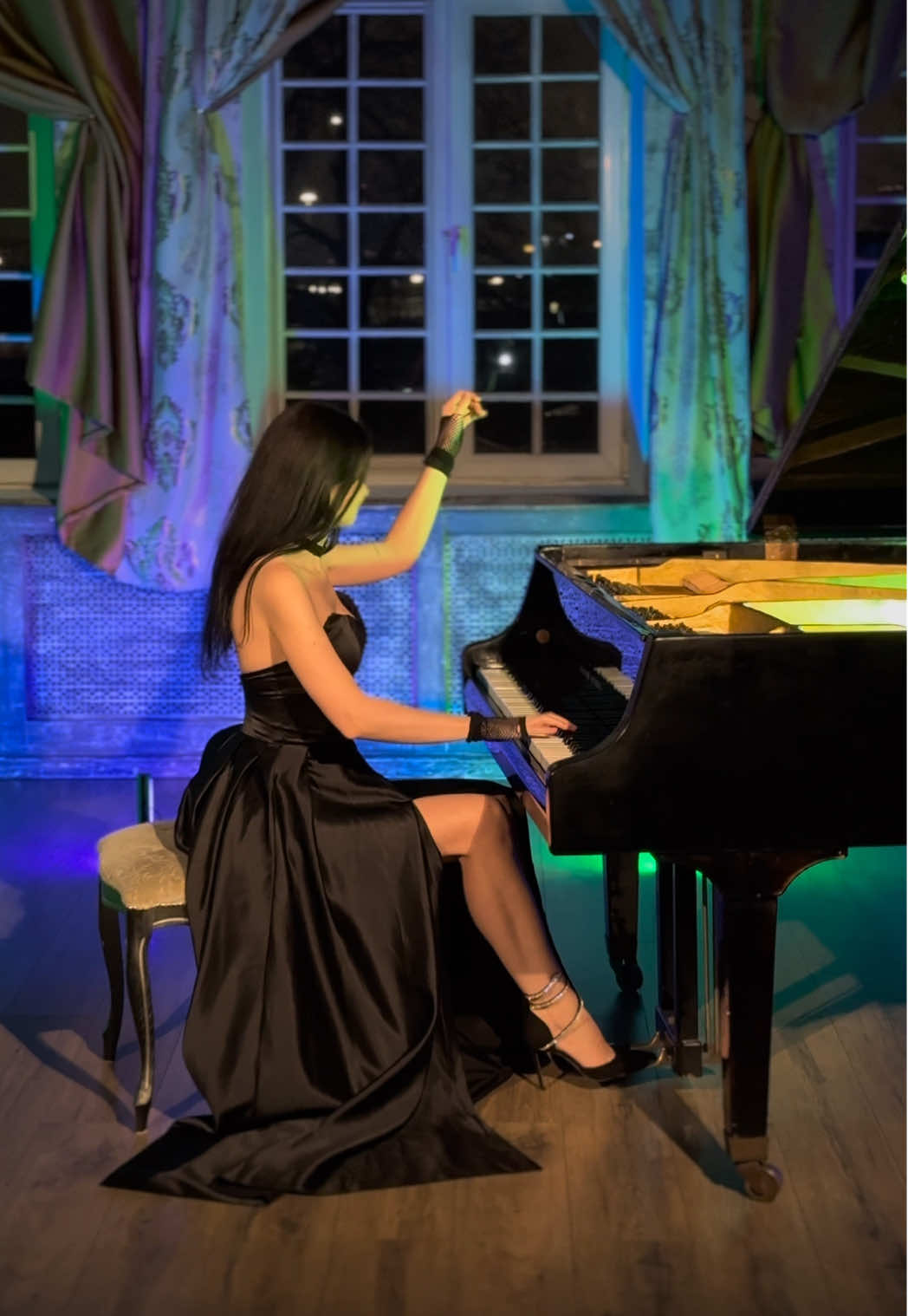 🎃 #halloween #piano #pianist #pianocover #pianogirl 