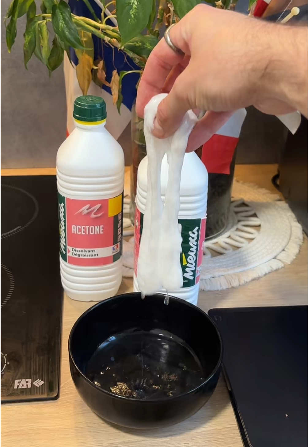 Ça peut aussi faire du slime en vraiiii