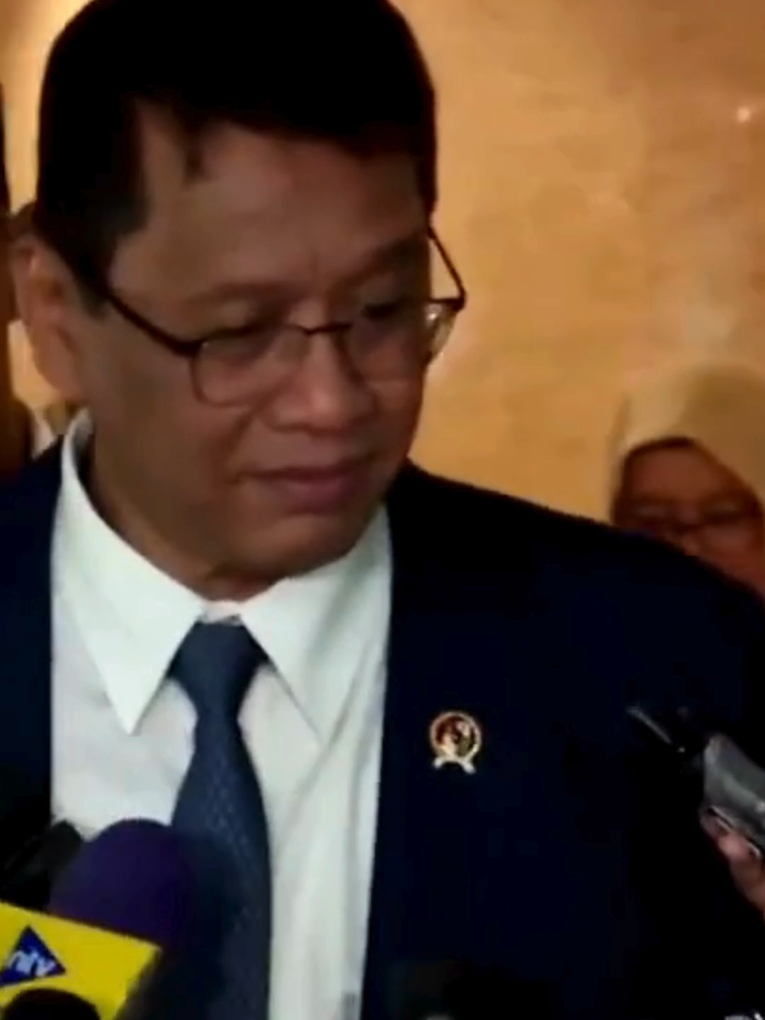 Menkeu Purbaya Ultimatum Pelaku Impor Baju Bekas Ilegal: Tangkap, Larang Impor Seumur Hidup! #taukahkamu #mungkinkamutidaktahu #apabaeana3 #purbaya