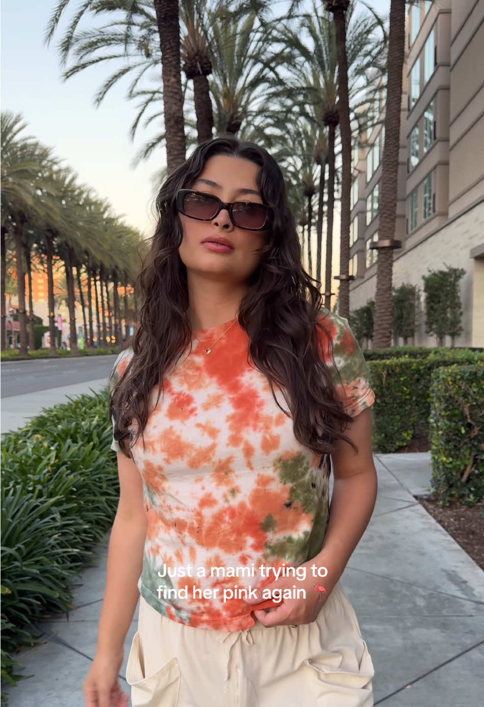 Remembering who tf I am for a minute 🥹 📸  #sustainablefashion #ecofashion #ootddaily #comfyoutfit 