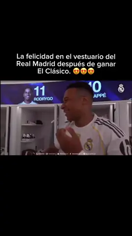 La felicidad en el vestuario del Real Madrid después de ganar El Clásico. 😍😍😍 #ElClasico #realmadrid #realmadridfans #halamadrid #RM #madridistas #championsleague #ucl #laliga #merengues #barcelona #fcbarcelona