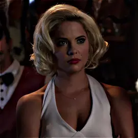 who’s costume did you like the best? spencer’s costume is my personal favorite🤭 #prettylittleliars #pll #prettylittleliarsedit #plledit #spencerhastings 