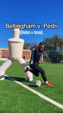 Bellingham Turn vs. Pedri 🔄🥊 Use this effective skill to spin a defender and create space in the midfield. The important detail is selling the movement with your upper body. This will make the defender commit opening up the space in behind.  #Soccer #football #fyp #madrid #barca 