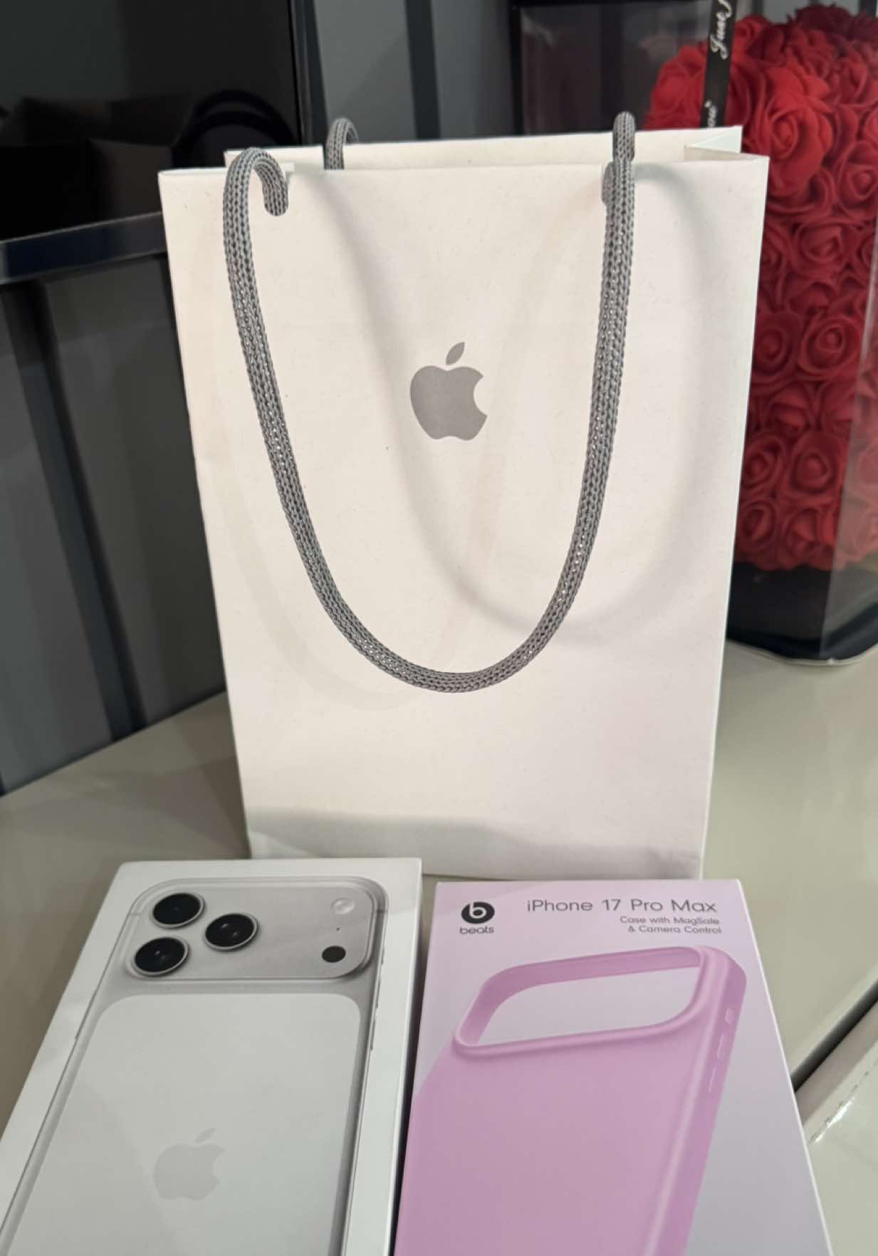 iphone 17 pro max unboxing 🤍🌸🎁💝#iphone17promax #unboxingvideo #asmr 