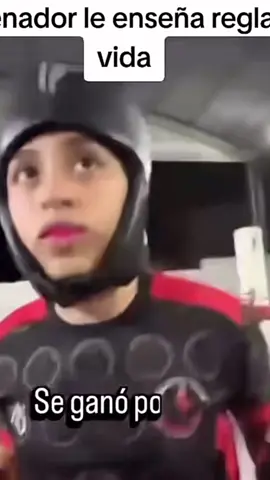 El mejor entrenador, no solamente la entrena para ganar, si no para mantener la calidad humana en ella. Por más forjadores de niños como este para un mundo mejor 💪🏽. 🏆 💯 #paratiiiiiiiiiiiiiiiiiiiiiiiiiiiiiii #portatebien #deporte #respeto 