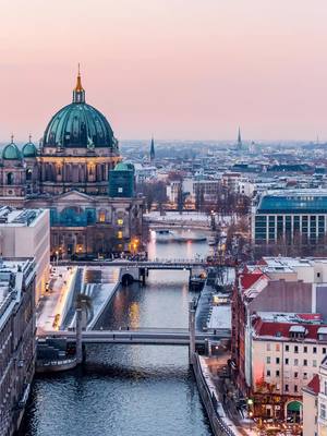 Guest Stars get up to 25%* off a winter getaway of 2 nights or more in amazing destinations worldwid