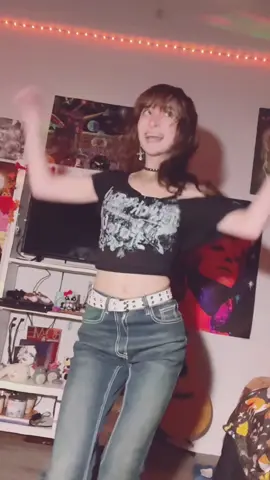club bop! 💃🏻 #cupcakke #fyp #thebakkery #alt #y2k 