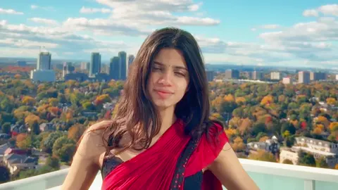 Desii girl #selflove #indiantiktok #indianbaddies #sareelove #diwalispecial 