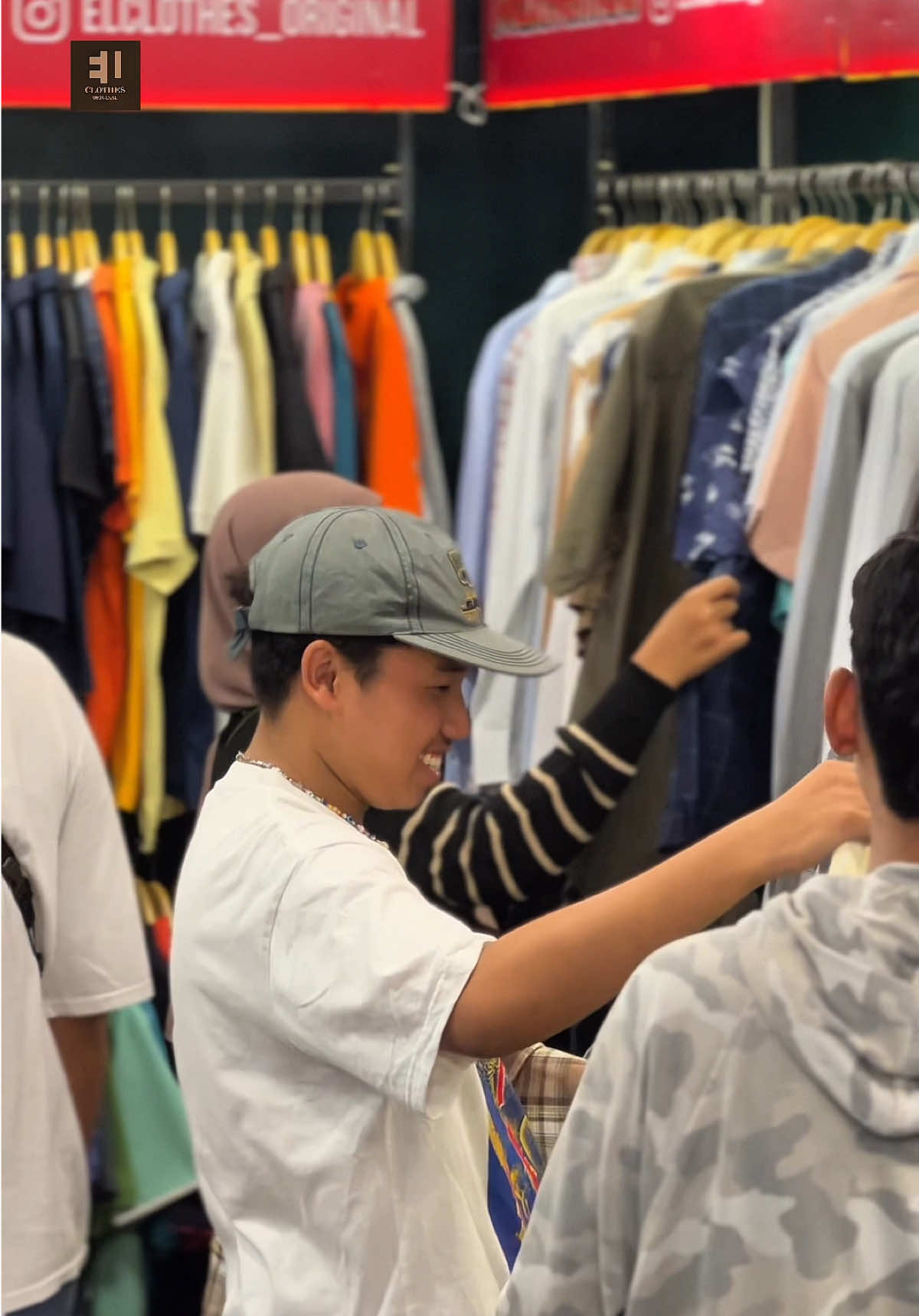 Banyuwangii✌🏻 𝐂𝐔𝐋𝐓𝐔𝐑𝐄  𝐄𝐀𝐒𝐓  𝐌𝐀𝐑𝐊𝐄𝐓 𝐁𝐘 @make.it_fest & @secondhabit.id  GUEST STAR⚡ DELLA MONICA × DJ GEMOY DINI KURNIA 🅿 AT GRAHA BHAKTI SPORT CENTER kec. Genteng Kab. Banyuwangi JAWA TIMUR .  📆 24 OKTOBER -  02 NOVEMBER 2025 FREE ENTRY✅ ⏰11.00 - 22.00 WIB 𝗧𝗛𝗥𝗜𝗙𝗧𝗜𝗡𝗚 |  𝗟𝗢𝗖𝗔𝗟 𝗕𝗥𝗔𝗡𝗗 |  𝗦𝗡𝗘𝗔𝗞𝗘𝗥 |  𝗔𝗖𝗖𝗘𝗦𝗦𝗢𝗥𝗜𝗘𝗦 |  𝗣𝗔𝗥𝗙𝗨𝗠 |  𝗜𝗞𝗠 |  𝗙𝗡𝗕 &𝗠𝗔𝗡𝗬 𝗠𝗢𝗥𝗘 #banyuwangi #gentengbanyuwangi #bazar #fashion #thrift        