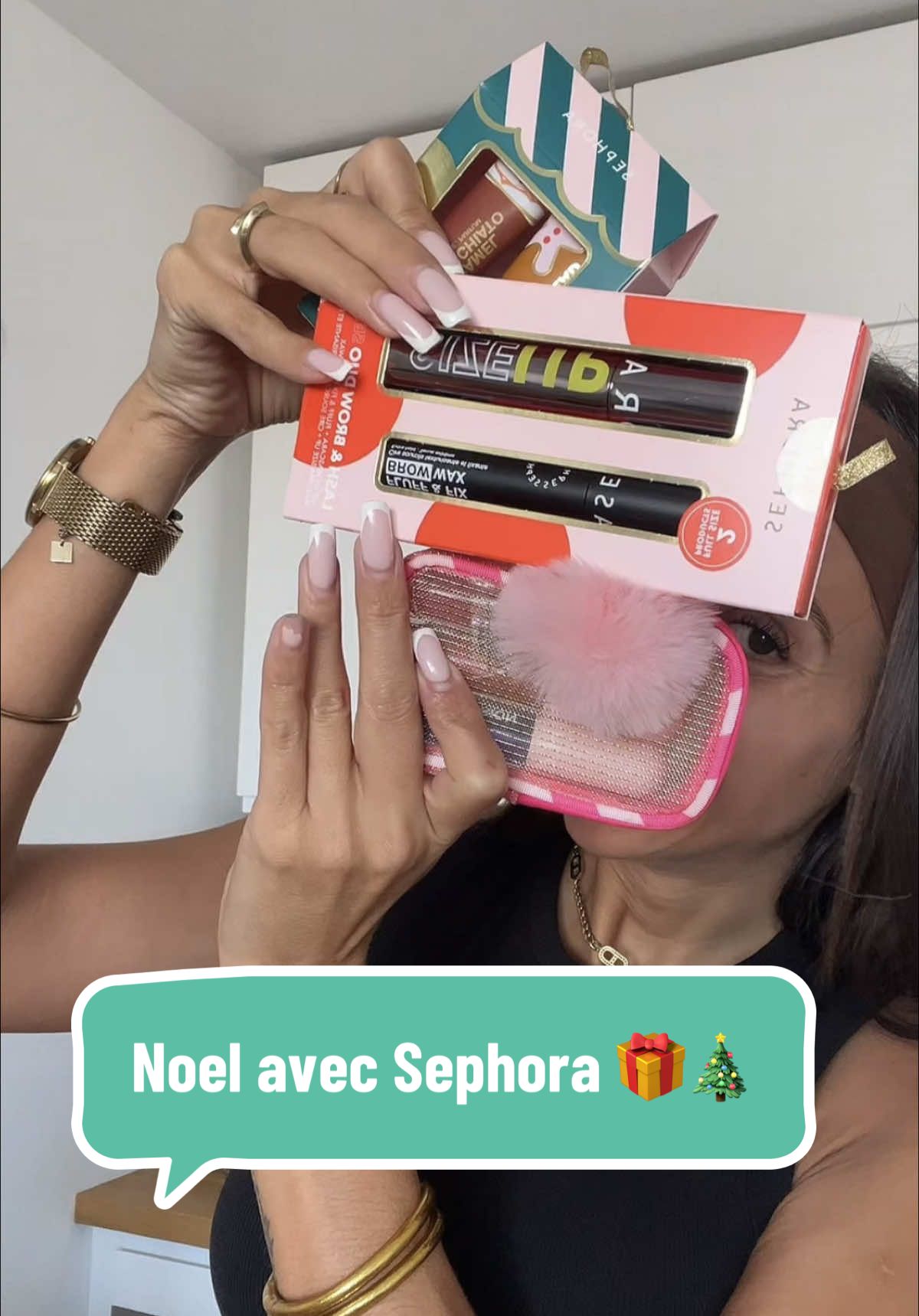 Sephora vous rendez les femmes heureuse même à Noël 🤪🎁🎄 @Sephora Collection 🤍 #sephoragiftlist#sephora#makeup#christmastime#pourtoi 