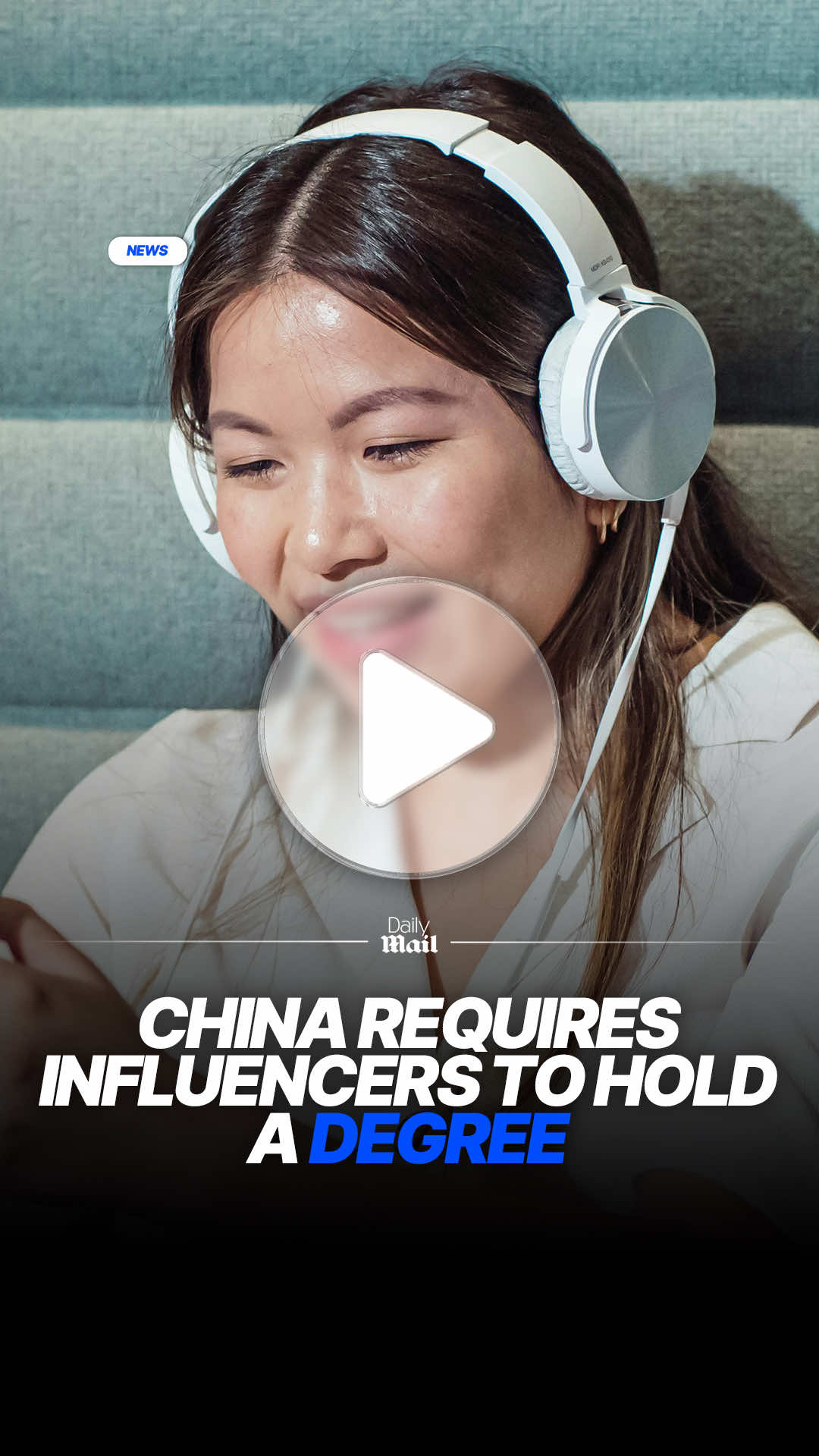 China has passed a new law requiring influencers to hold a degree in the topics they discuss in their content. The law, which went into effect October 25, was reportedly put in place to reduce misinformation online. The Cyberspace Administration of China (CAC) has also banned advertising for medical products and services. #news #influencer #socialmedia #china 