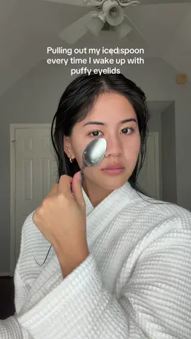 And no I didn’t cry last night #skincare #depuff #beauty 