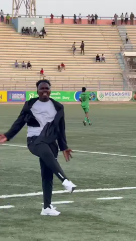 Ladarka yaka xanajiyey😂🙌🔥#xidigahagoosgoos🎥🏟 #amiir____enzo #CapCut 