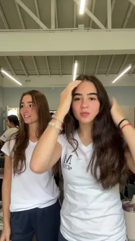 cambiecito de look 😝 @𝙿𝚒𝚊 𑁍 #pelocorto #xdlol #fyp 