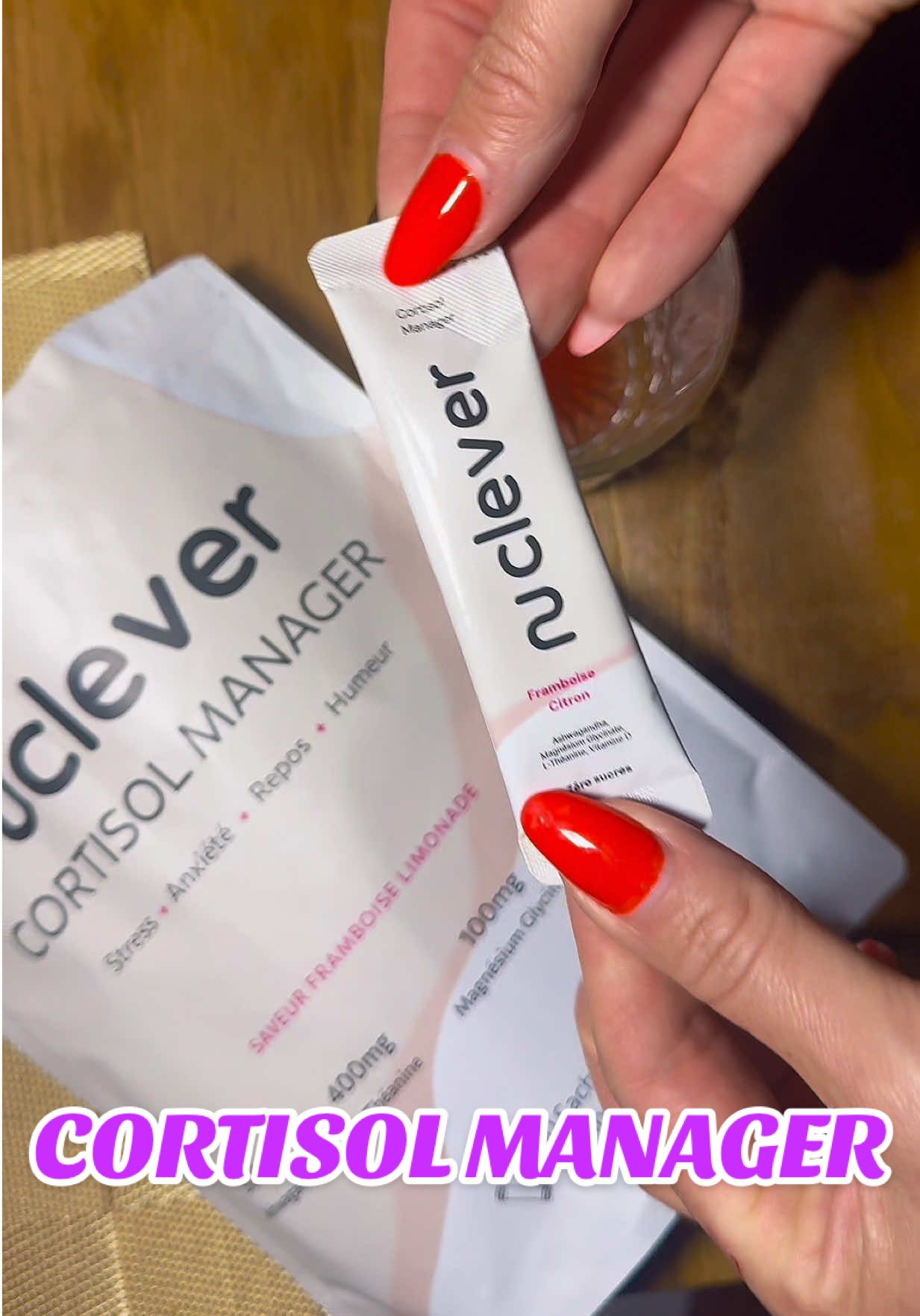 🌿 Nuclever Cortisol Manager — ton allié anti-stress et sommeil réparateur ✨ 💆‍♀️ Réduit le stress grâce à l’Ashwagandha 😌 Apporte calme et concentration grâce à la L-Théanine 💫 Améliore l’humeur avec la Vitamine D 💤 Favorise un sommeil profond avec le Magnésium Glycinate ✅ Actifs validés par la science ✅ Non testé sur les animaux ✅ Sans édulcorants artificiels ✅ Goût limonade framboise ultra frais 🍓 1 sachet par jour, à diluer dans de l’eau — simple, rapide, efficace. 🛒 Clique sur le panier orange et découvre ton nouveau rituel bien-être 💖 #TikTokShopFR #Nuclever #CortisolManager #AntiStress #Sommeil    @Nuclever France @Adopterz 