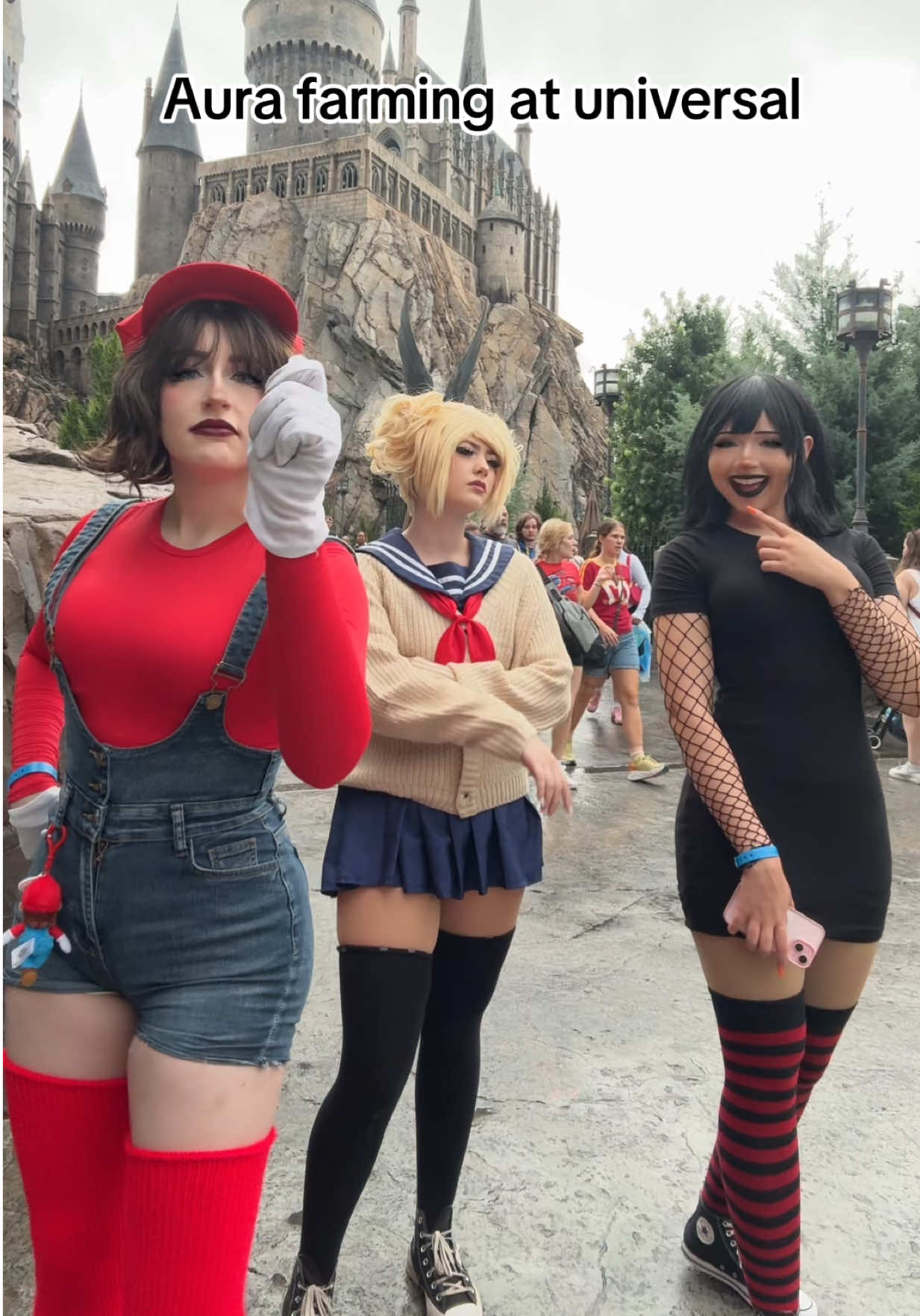 Notice us Draco @cat @kora.aura #universal #mariocosplay #maviscosplay #togacosplay #harrypotter 