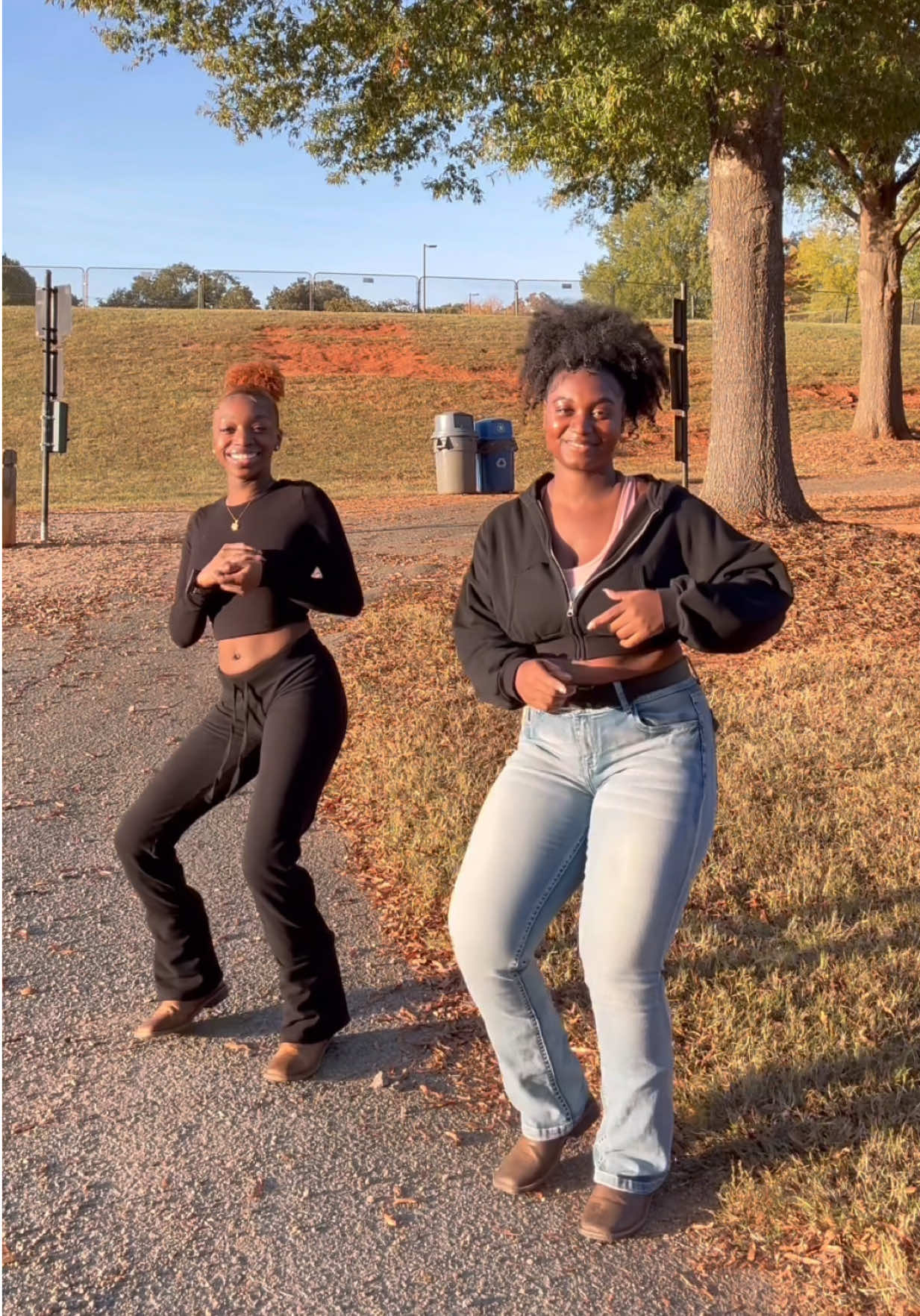 Me 🤝🏾 80’s music. This dance so smooth I had to post it twice 🔥 #linedancersoftiktok #linedance #linedancing #80smusic #fy 