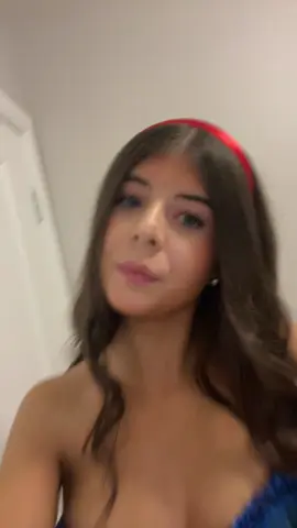 corinnes🥳 #snowwhite #adelinasarahemmaciara #maisieaoibhinmollyemmac #everyoneelse 