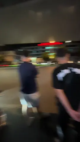 Các cháu đua ác thật