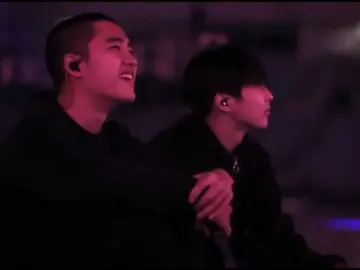 Jadi EXO sakit Jadi CBX sakit juga Tapi jadi EXO-L jauh lebih sakit,disini aku pribadi ga tau mau salahin atau marah ke siapa. Tapi klo aku boleh jujur,sumpah aku kecewa kali sama semua ini!!! Skrg uda di fase mencintai kalian,harus siap sakit juga,aku slalu ngeyakinin diriku semoga aku bisa lihat kalian OT9💔 #exo #exol #weareoneexo @weareone.exo_official 