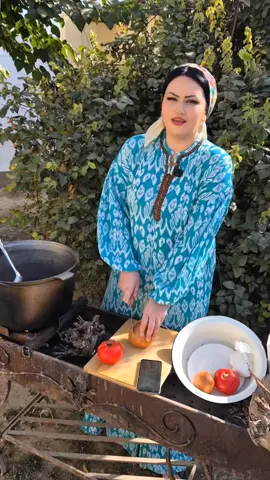 Goşgyñ awtoryny bilýan bar bolsa komentarýada belläñ . Awtory ýazylmandyr gowy görüp okadym. #goşgy #fyp #tiktok #recommendations #еданакамеру🔥 