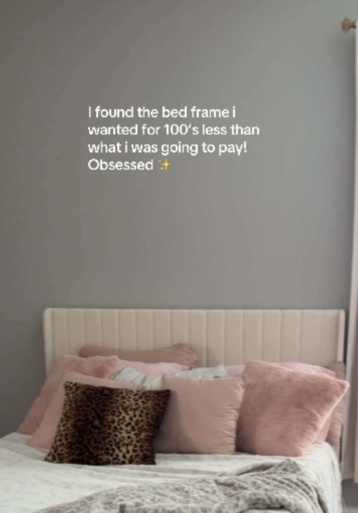 I saw the same exact bedframe on another website for over $500 so to me this was a no-brainer and I’m so glad I chose this one🥰🥰🥰 #bedroom #bedframe #homefurnishing #girlbedroom #bedroomdesign 
