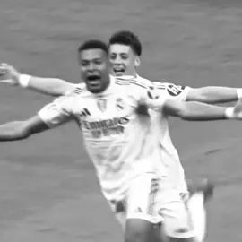 مفيش حاجه حبيبي معاك بتشغلنييي 🥹🤍🤍🤍🤍🤍🤍🤍 #fyppppppppppppppppppppppp #football 