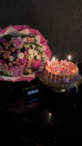 18!🎉                                                                                                     #keşfetteyizzz #keşfet #happybirthday #18thbirthday #fypシ゚viral 