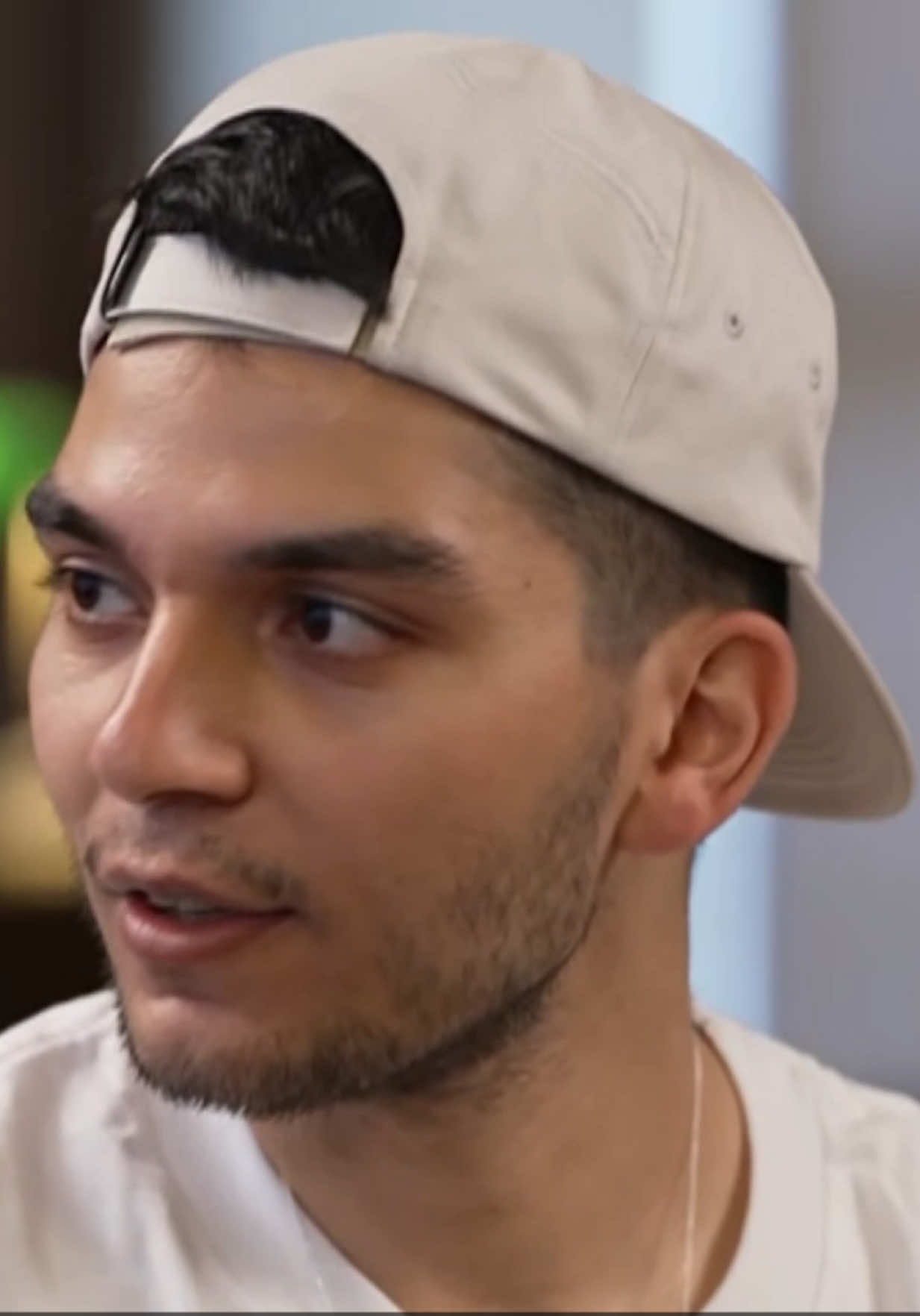 ⁨	⁨	בלעדי: אחרי שנתיים בשבי חמאס יוסף חיים אוחנה בריאיון ראשון לעמית סגל⁩⁩ #חדשות12 #n12 