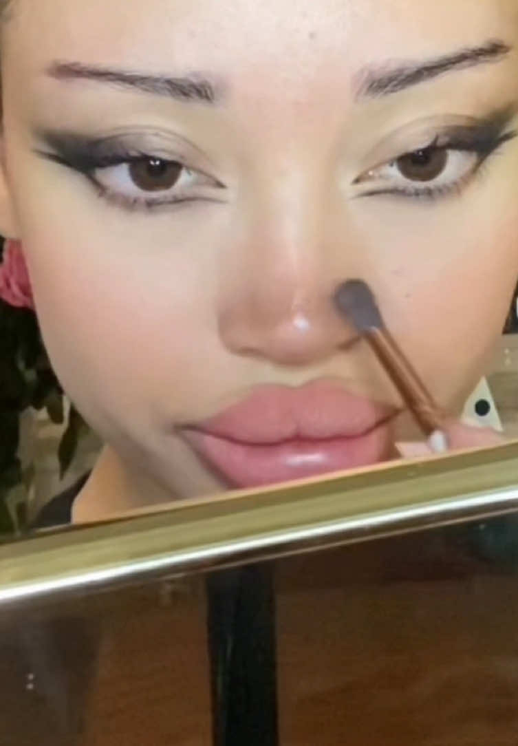 #makeuptutorials #smokeyeye #prtoi #fyp #viral 