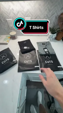 Someone definitely messed up, because there usually that for one🤭! #tshirt #cutsclothing #menswear #tiktokshopcreatorpicks #deals 