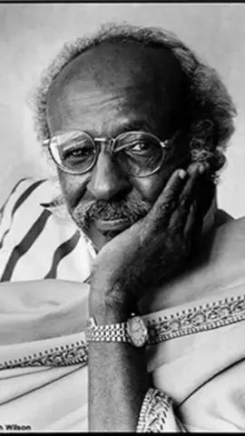 Philosophygi somali ugu wangsna..!!!                                                             Maxamed ibrahim warsame hadraawi..!!!                                                                                                                   alle haku naxariisto abwaan..!!!                                                                                                                    #abwaanhadraawi #abwaansomaliyeed #somali #fyp #viral 