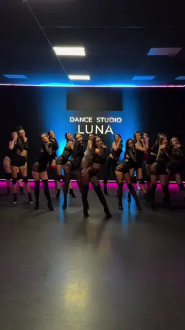 Мы тоже в тренде ❤️‍🔥😁 #sugaronmytongue #rishakd #heels 