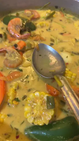 #felizlunes #iniciodesemana #cocinar #shrimpsoup🦐 