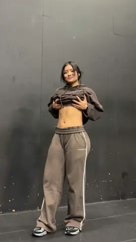 Winter arc+sweat sets 🐻 @YoungLA for Her @YOUNGLA code:Msdumpling  #ad #GymTok #winterarc #gymfit #youngla 