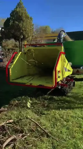 Pac-man !!!!!!! #agrinova #cippatore #pulizia #natura #compost 