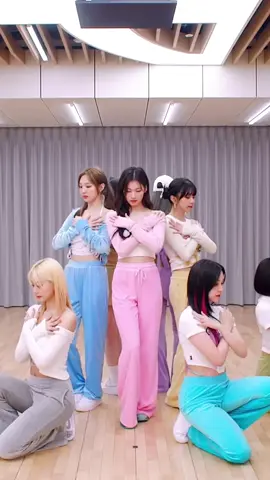 TWICE (트와이스) - 'Talk that Talk' | Dance Practice (Moving Ver.) #twice #트와이스 #talkthattalk #dancepractice #fypシ゚ 