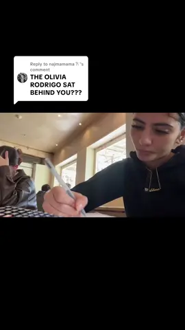 Replying to @najmamama 𐙚˙ I could NOT focus on maths after that😭#ldn #oliviarodrigo 