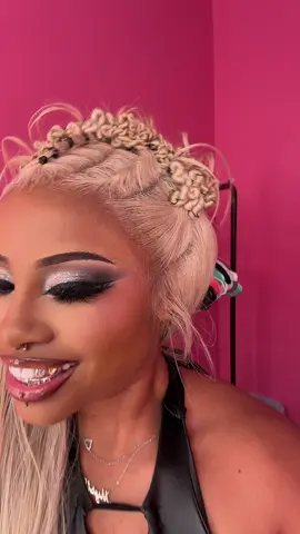 Photoshopt festivities 🥰 ya girls bday is next Monday 