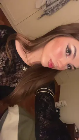 Est-ce que tu penses à nous?