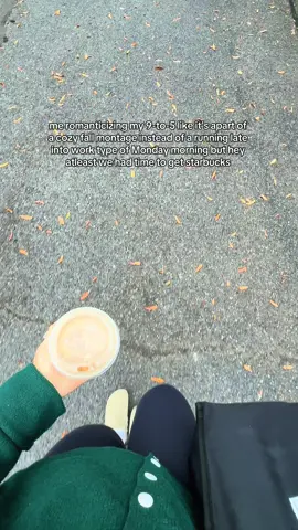 just out here romanticizing my corporate life and fall @Starbucks #workdayvibes #romanticizing #starbucksrun #hotgirlfall #corporatelife 