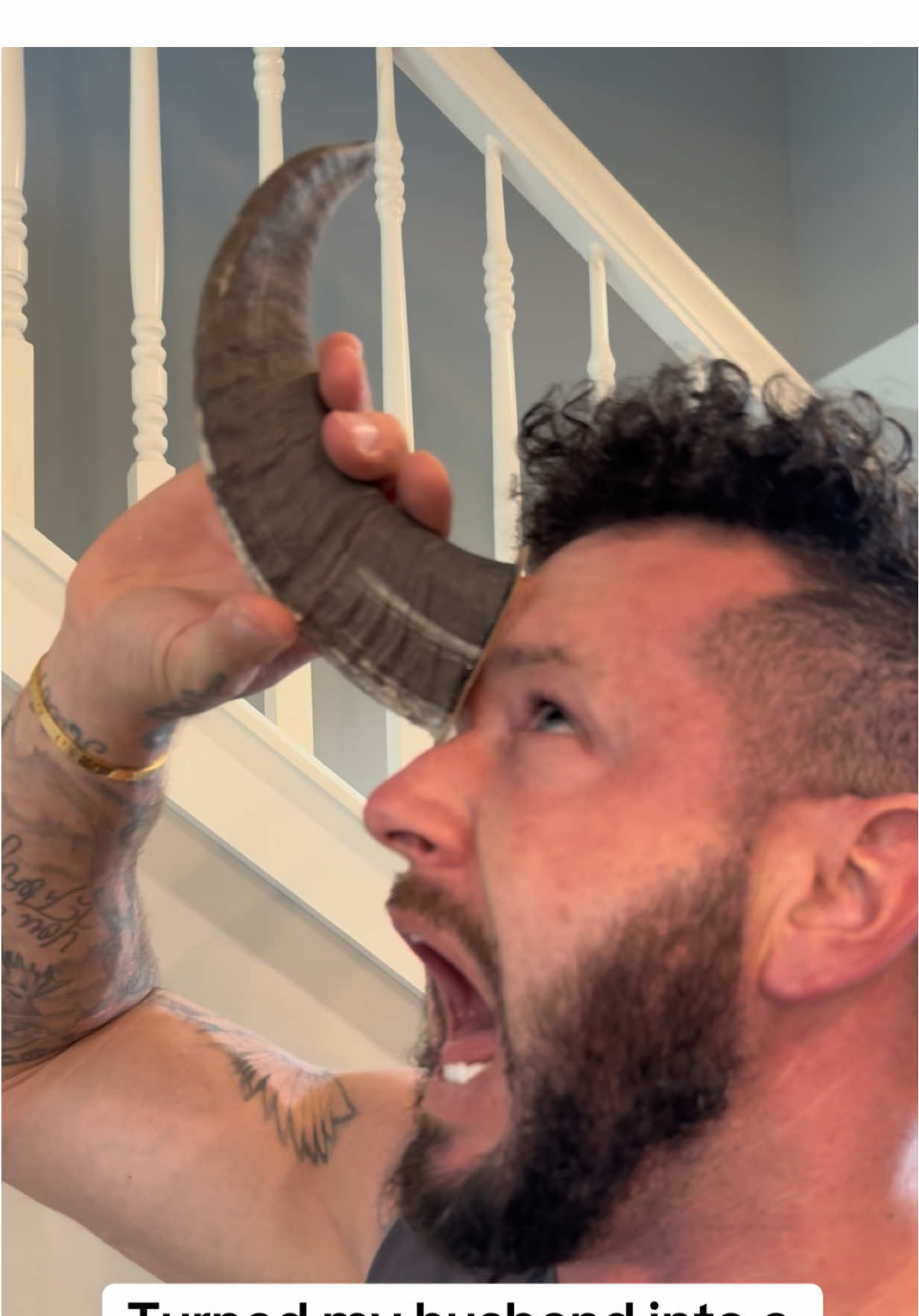 The end had me in tears😂🙈💀 #husbandwifecomedy #rhino #lol #fyp