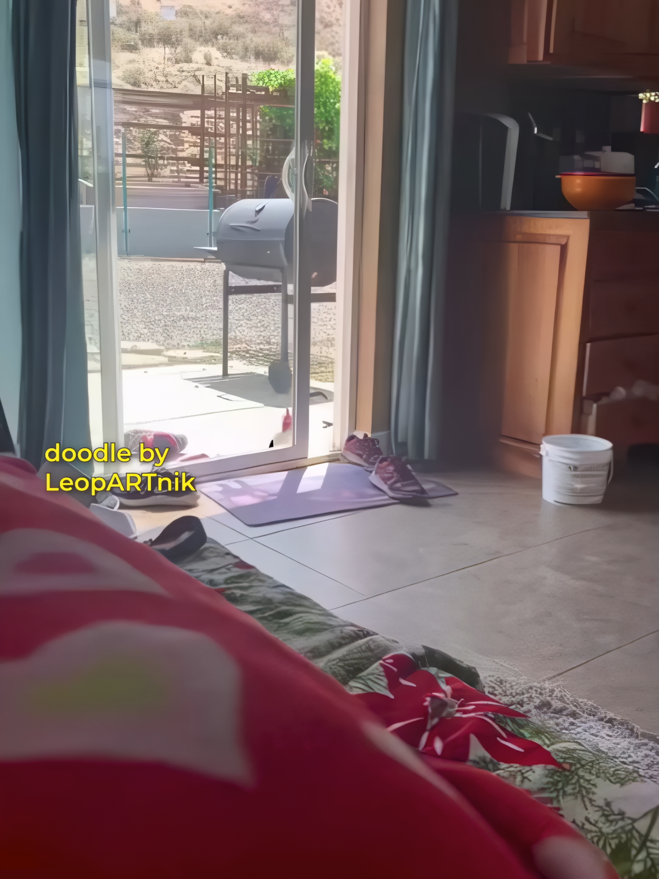 🤫🤫🤫 Shhhh...... 🤫🤫🤫 #throwback #leopartnik  (Sound On 🔈🔉🔊) Background video source: TikTok - Mari.Tang Animation: @LeopARTnik