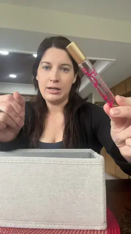 Decluttering project day 1: 5 items! 🥳  #cleaning #organizing 