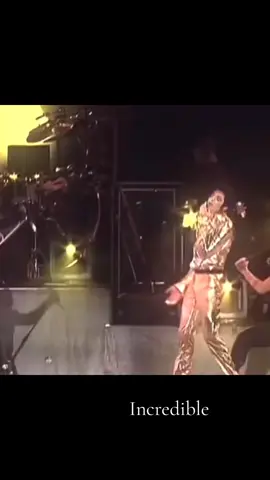 On revient en mode jeux de jambes incroyable de Michael!! #michaeljackson #leg #danse #kingofpop #CapCut 