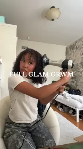 leave me aloneeeeeeeee😛 #grwm #fyp #fullglam #fallfitinspo 